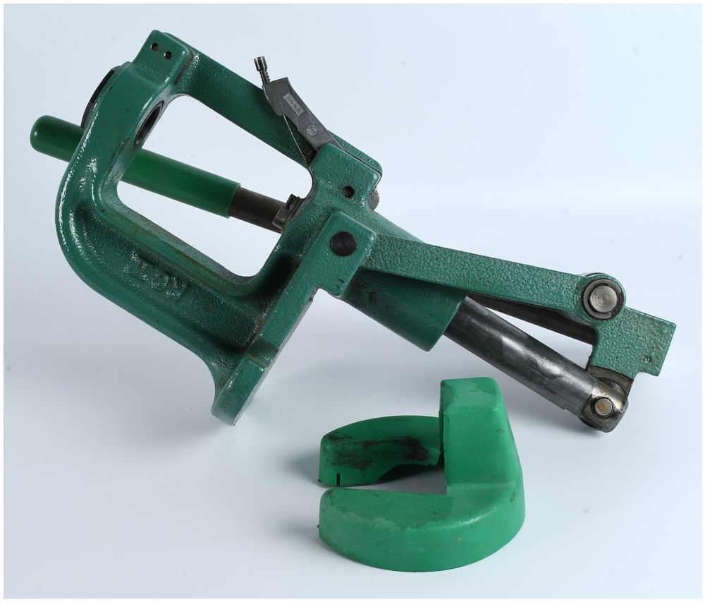 Lot 1073: RCBS JR 2 Single Stage Reloading Press System