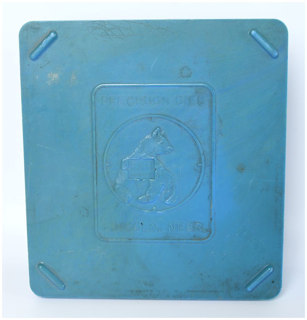 Lot 1168: Vintage Bair Precision Reloading Dies Set of Three in Blue Case