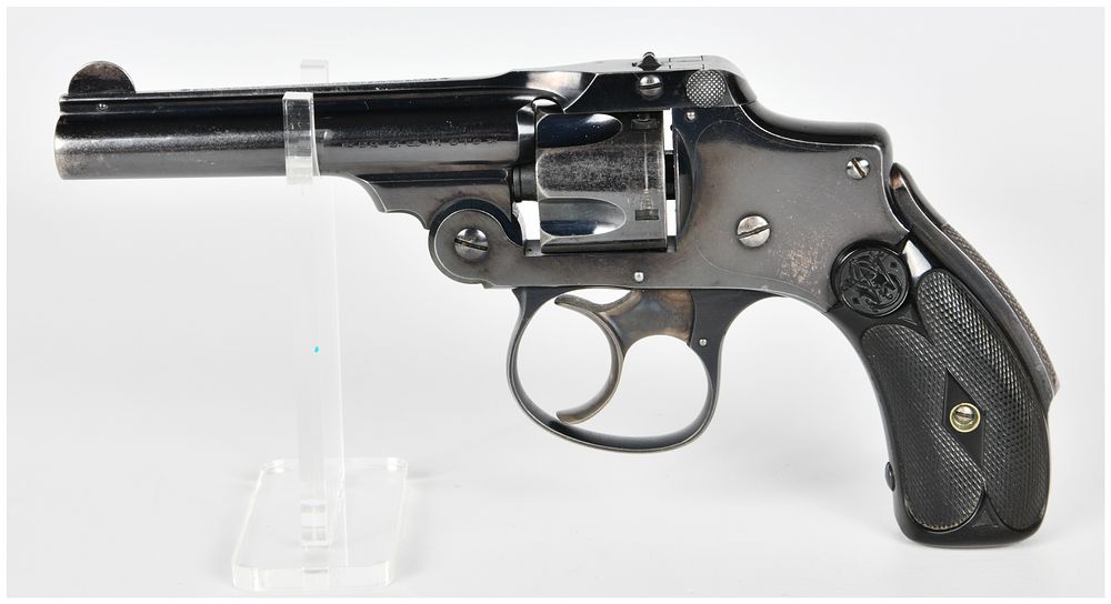 Lot 1173: Smith & Wesson .32 Safety Hammerless 3rd Model Revolver, Serial Number 129211