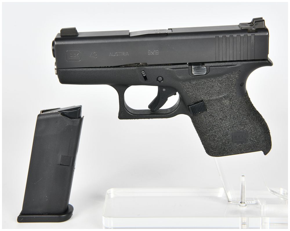 Lot 1227: Glock Model 43 Subcompact Semi-Automatic Pistol with Magazine