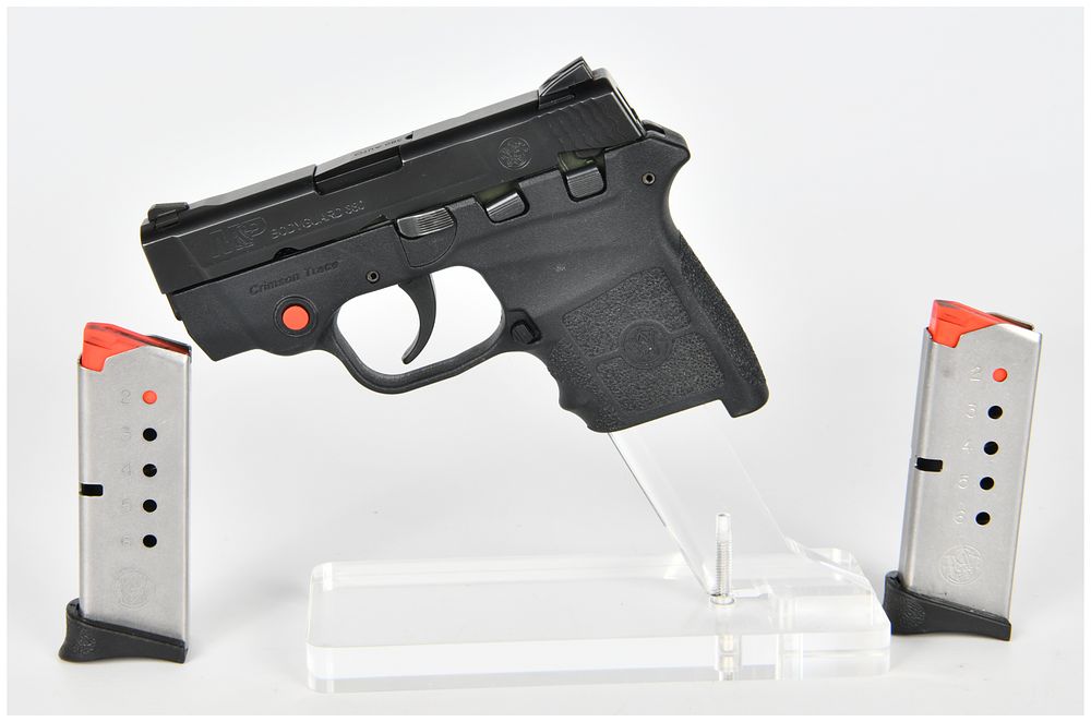 Lot 1233: Smith & Wesson M&P Bodyguard 380 Semi-Automatic Pistol .380 AUTO
