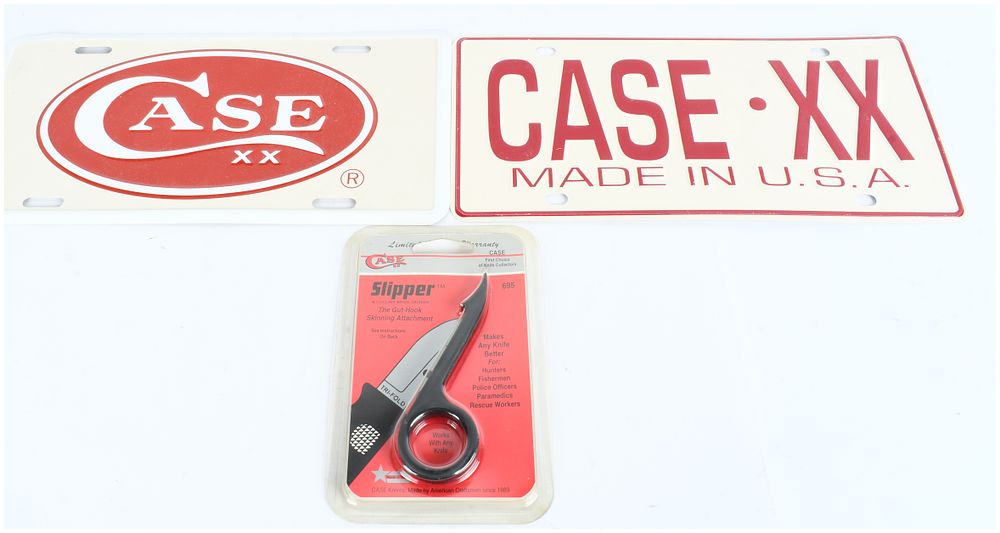 Lot 1571: A Trio of W.R. Case & Sons Cutlery Co. (Case XX) Collectibles including Novelty Plates and Sealed Slipper Attachment