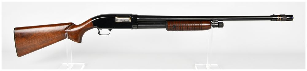 Lot 249: Winchester Model 12 Featherweight Pump-Action Shotgun with Poly-Choke, Circa 1960