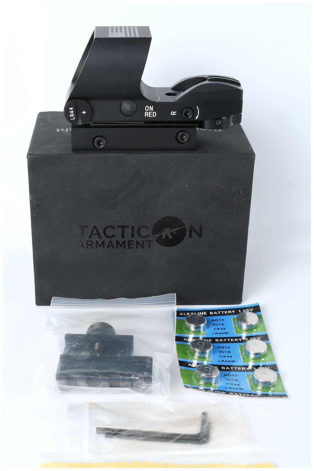 Lot 251: Tacticon Armament Predator V2 Red and Green Dot Reflex Sight, Modern