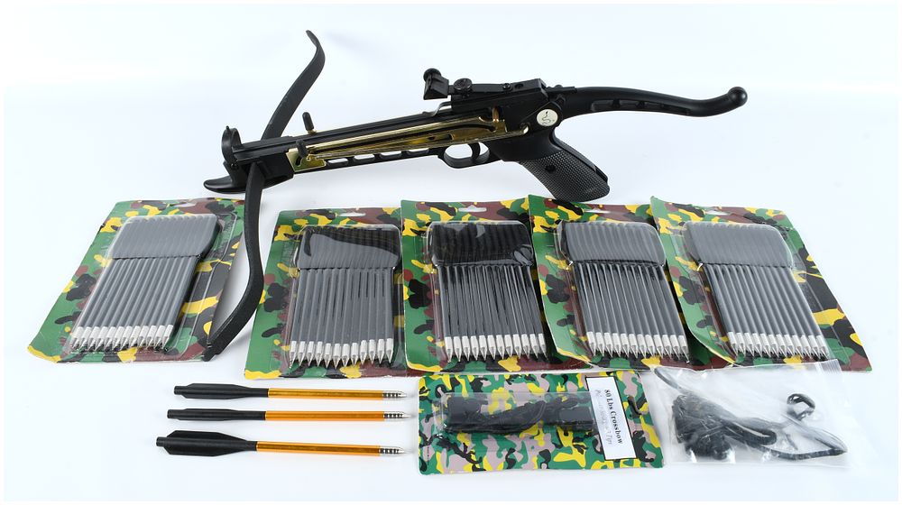 Lot 311: Cobra System Self-Cocking Pistol Crossbow Kit, 80 Lb Draw, Modern Production