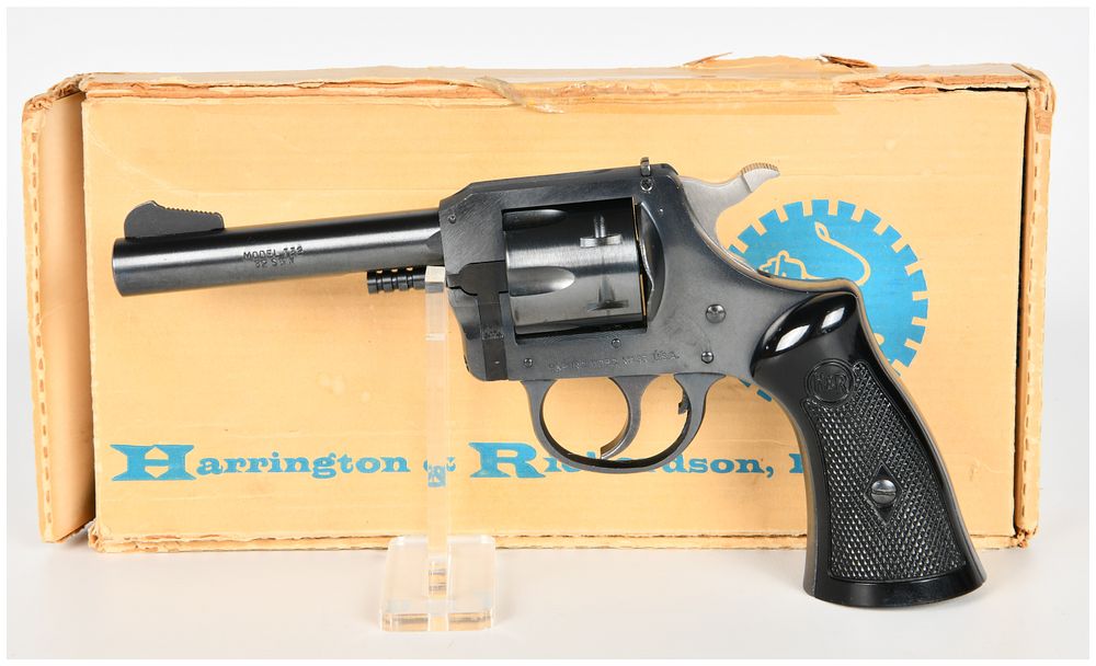 Lot 348: Harrington & Richardson Model 732 Guardsman Revolver, .32 S&W, c. 1971