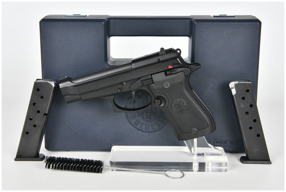 Lot 522: Beretta Model 85F Semi-Automatic Pistol, .380 Auto, Cased with Accessories, 2006