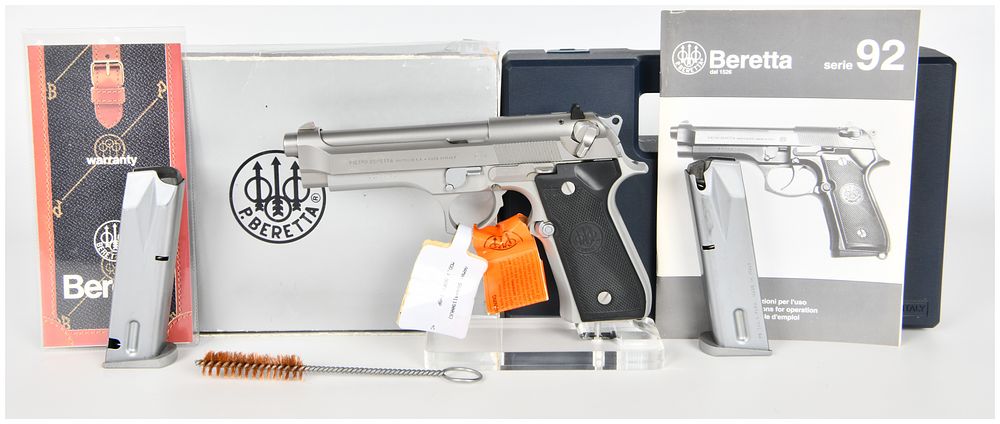Lot 1077: Beretta Model 92FS Inox Semi-Automatic Pistol, Stainless Steel, Made in Italy, circa 1990s