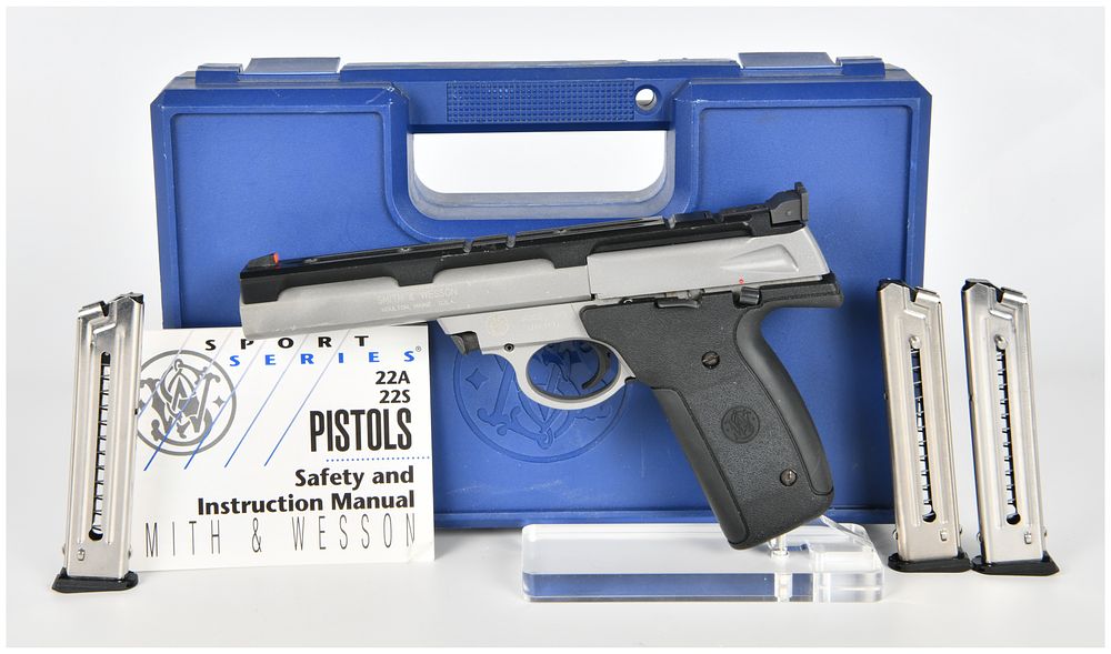Lot 1233: Smith and Wesson Model 22S Semi-Automatic Pistol with Three Magazines and Case, circa 1997-2011