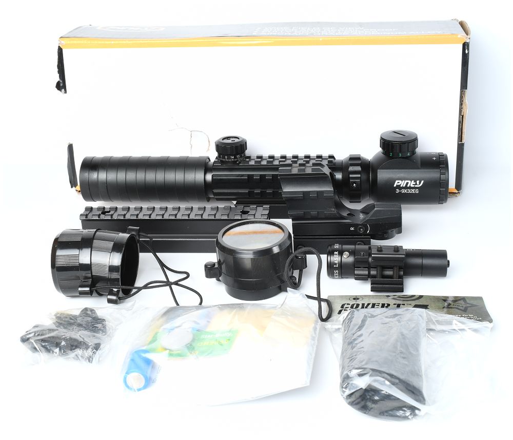 Lot 1310: Pinty 3-9X32EG Tactical Riflescope Combo Kit with Laser Sight, Modern