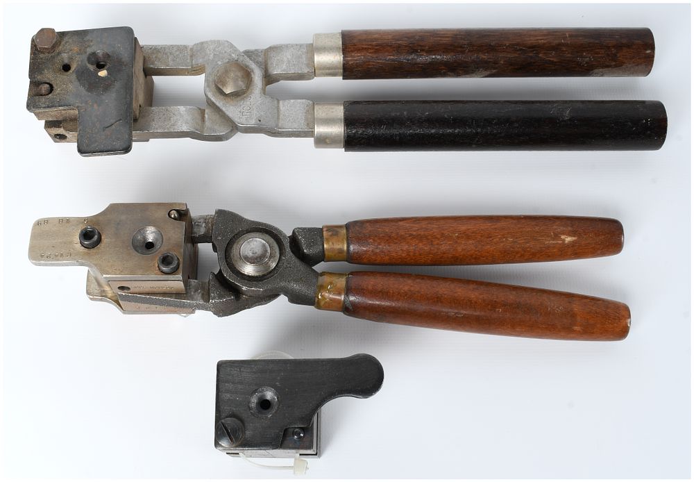 Lot 1343: RCBS and Hoch Moulds Vintage Bullet Casting Tool Lot including .38 Caliber Wadcutter Mold