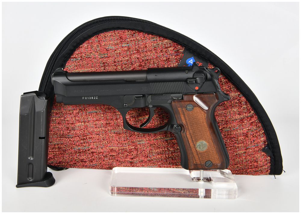 Lot 1353: Pietro Beretta Model 92 Compact L Semi-Automatic Pistol, 9mm Parabellum, 1993