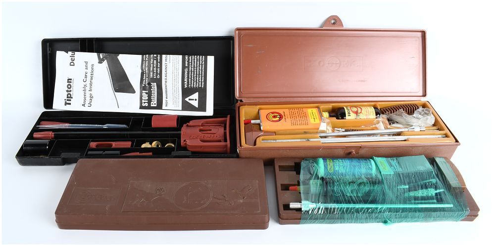 Lot 1382: Tipton Deluxe Gun Cleaning Kit with Hoppe's and Outers Solvents Late 20th Century