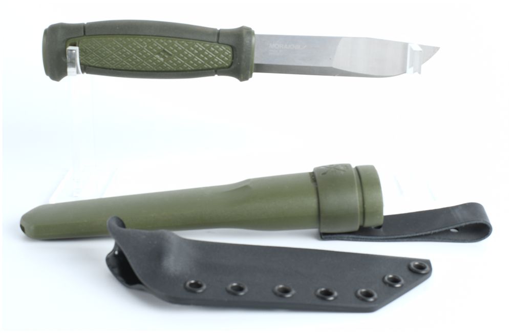 Lot 1595: Morakniv Fixed Blade Outdoor Knife Kit with Multi-Mount Sheath System, Contemporary