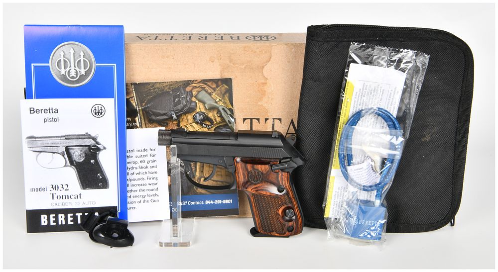 Lot 1095: Beretta 3032 Tomcat Covert Semi-Automatic Pistol .32 Auto with 2.9 Inch Barrel