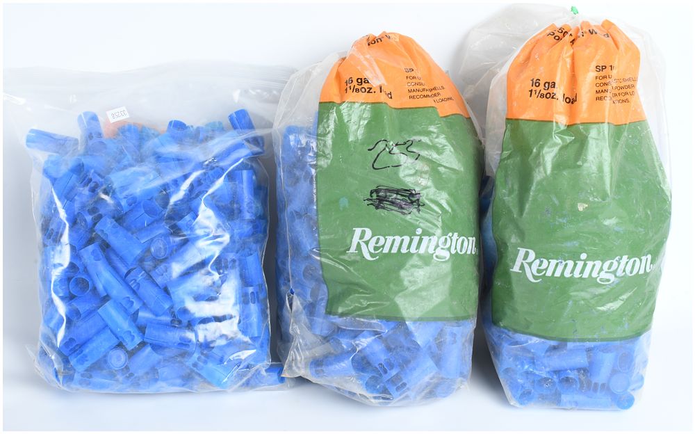Lot 1100: A Trio of Remington Power-Piston SP 16 Shotshell Wads 16-gauge