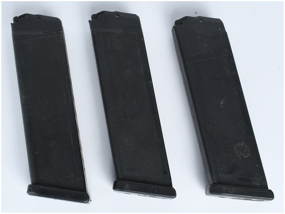 Lot 1277: A Trio of Glock Model 22 Pistol Magazines .40 S&W