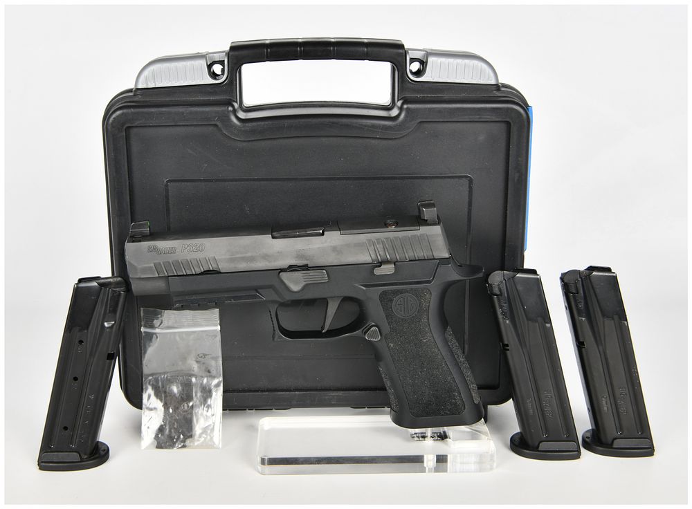 Lot 246: Sig Sauer P320 Striker-Fired Semi-Automatic Pistol 9mm Luger with 4.7 Inch Barrel