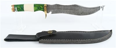 Handmade Damascus Steel Fixed Blade Bowie Knife with Leather Sheath. One handmade hunting knife 