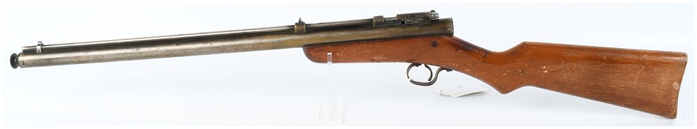 Lot 551: Benjamin Model 300 Multi-Pump Pneumatic Air Rifle .177 Caliber