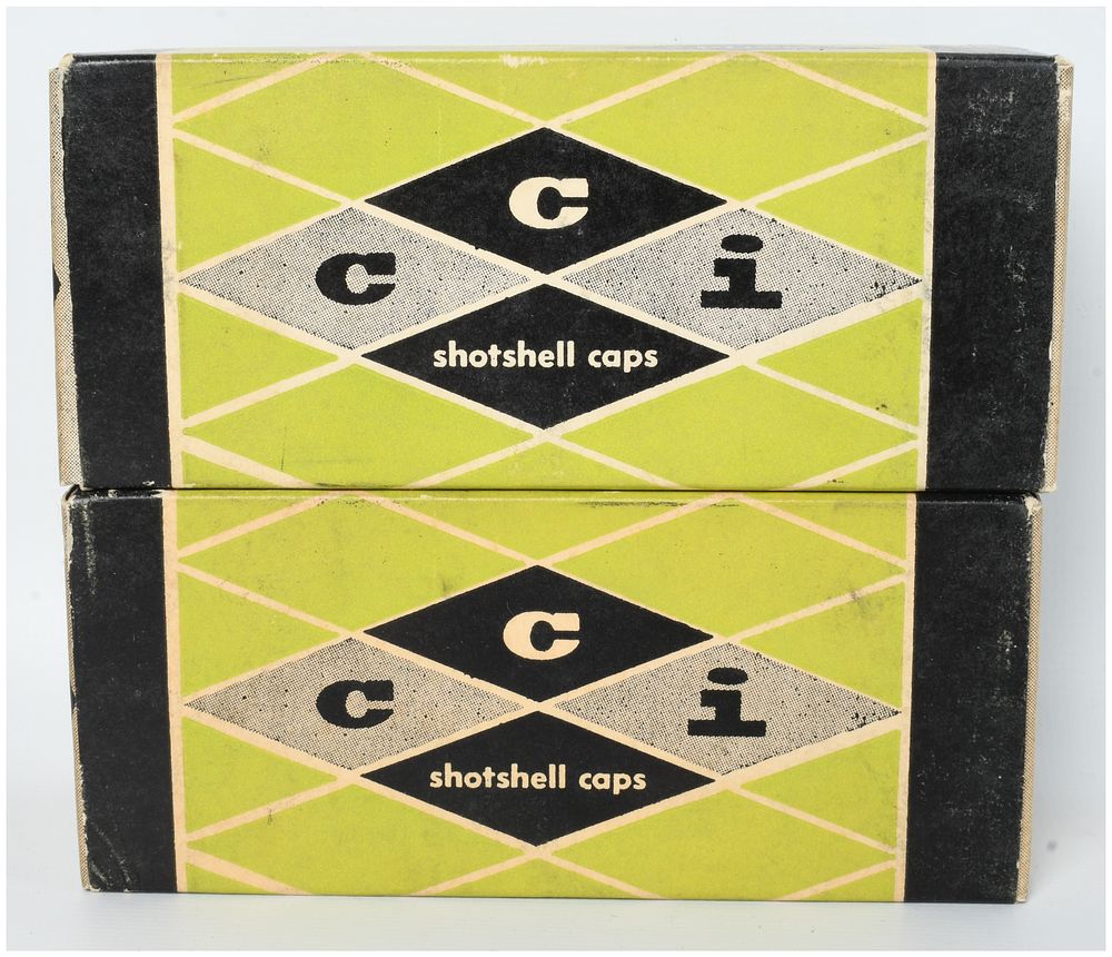 Lot 1061: A Lot of 2000 CCI No. 209B Winchester Size Shotshell Caps