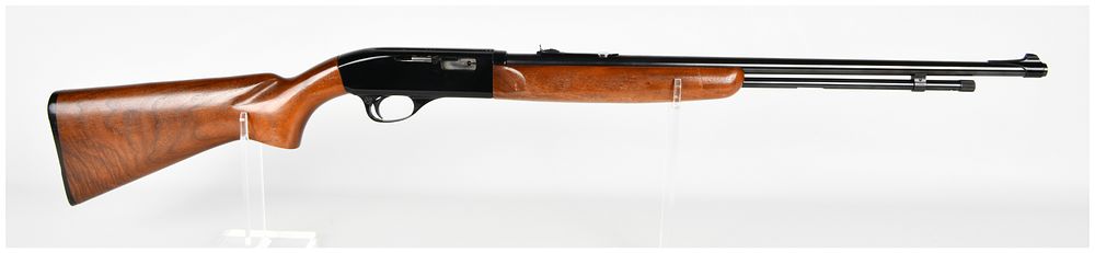 Lot 1182: Western Field Model 880A-ECH Semi-Automatic Rifle .22 Long Rifle