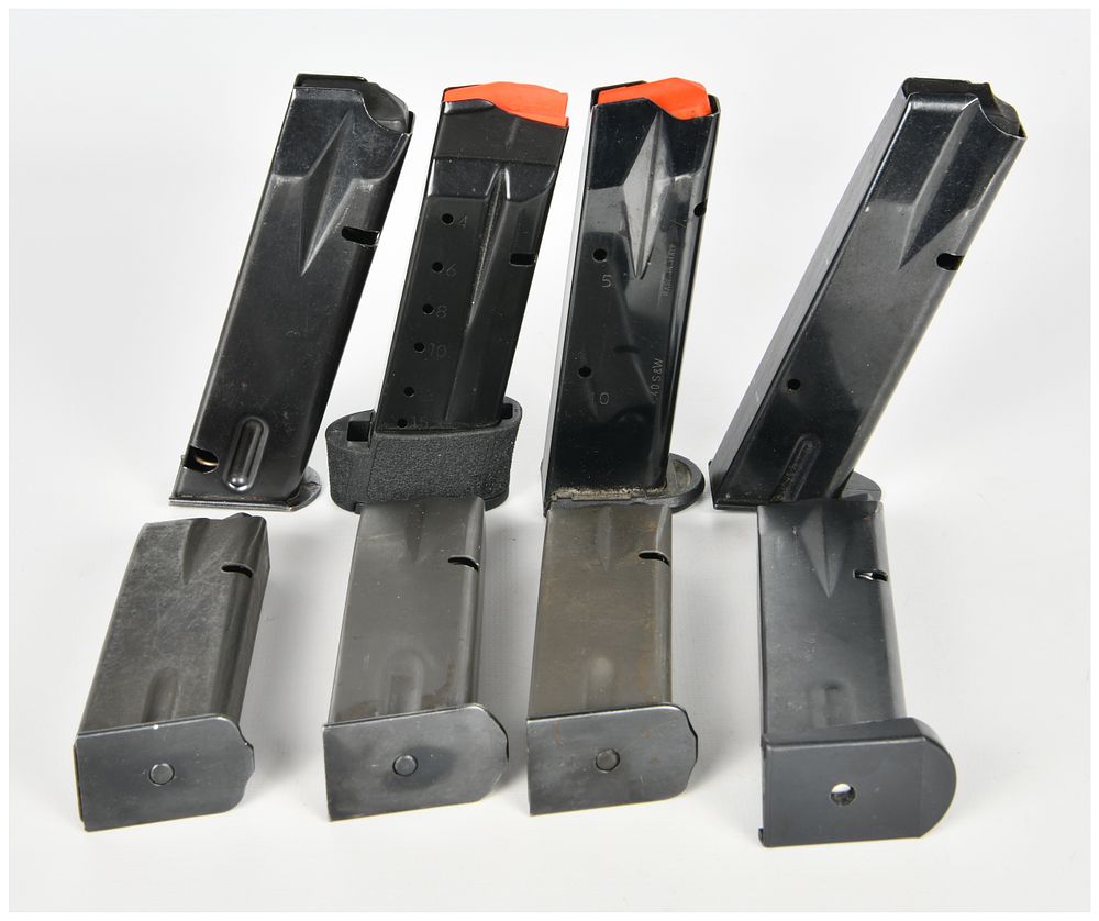 Lot 1187: A Lot of 8 Smith & Wesson and Mec-Gar Semi-Automatic Pistol Magazines in 9mm and .40 S&W