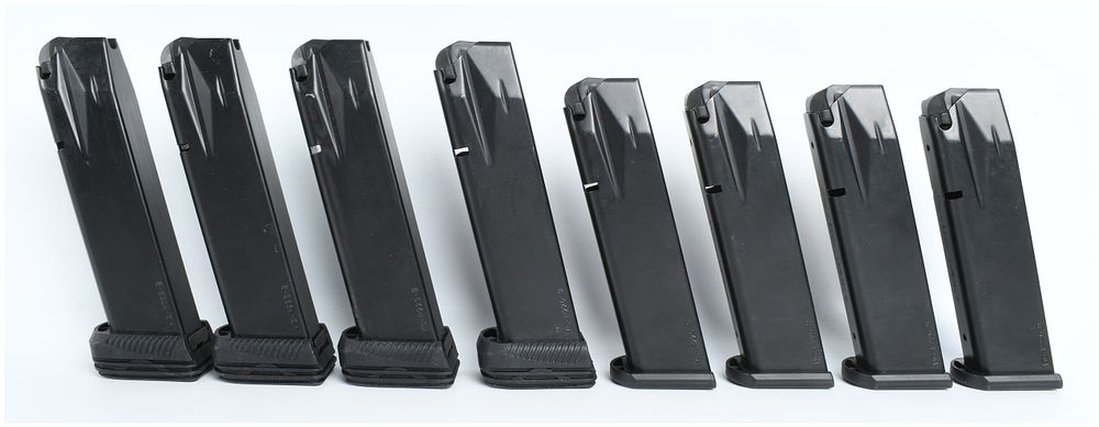 Lot 1283: A Lot of 8 Beretta 92 Series 18 Round Pistol Magazines 9mm