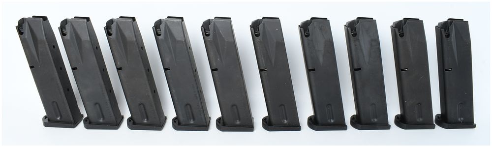 Lot 1292: A Lot of 10 Pietro Beretta 92 Series Semi-Automatic Pistol Magazines 9mm