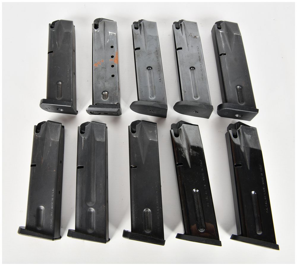 Lot 1364: A Collection of 10 Pietro Beretta and Ruger Semi-Automatic Pistol Magazines .40 S&W