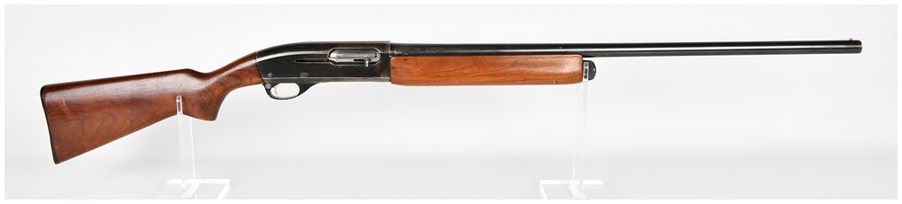 Lot 1458: Remington Model 878 Automaster Semi-Automatic Shotgun 12 Gauge with 28 Inch Barrel