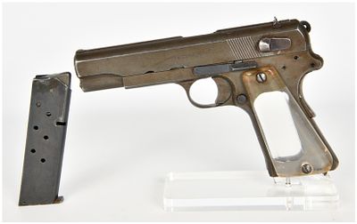 FB Radom Vis Model 35 Semi-Automatic Pistol 9mm with 4.7 Inch Barrel WWII German Occupation Era. 