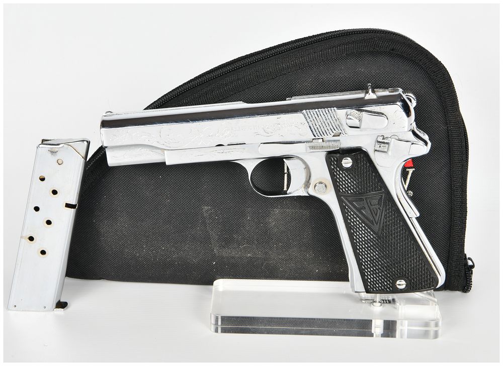 Lot 96: F.B. Radom VIS Model 35 Semi-Automatic Pistol 9mm Luger with 4.75 Inch Barrel