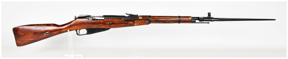 Lot 165: Izhevsk Model 1944 Bolt Action Carbine 7.62x54mmR with 20.25 Inch Barrel 1944
