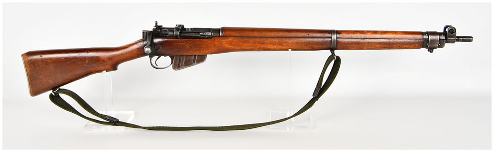 Lot 51: Savage No. 4 Mk I* Bolt Action Rifle .303 British with 25 Inch Barrel WWII
