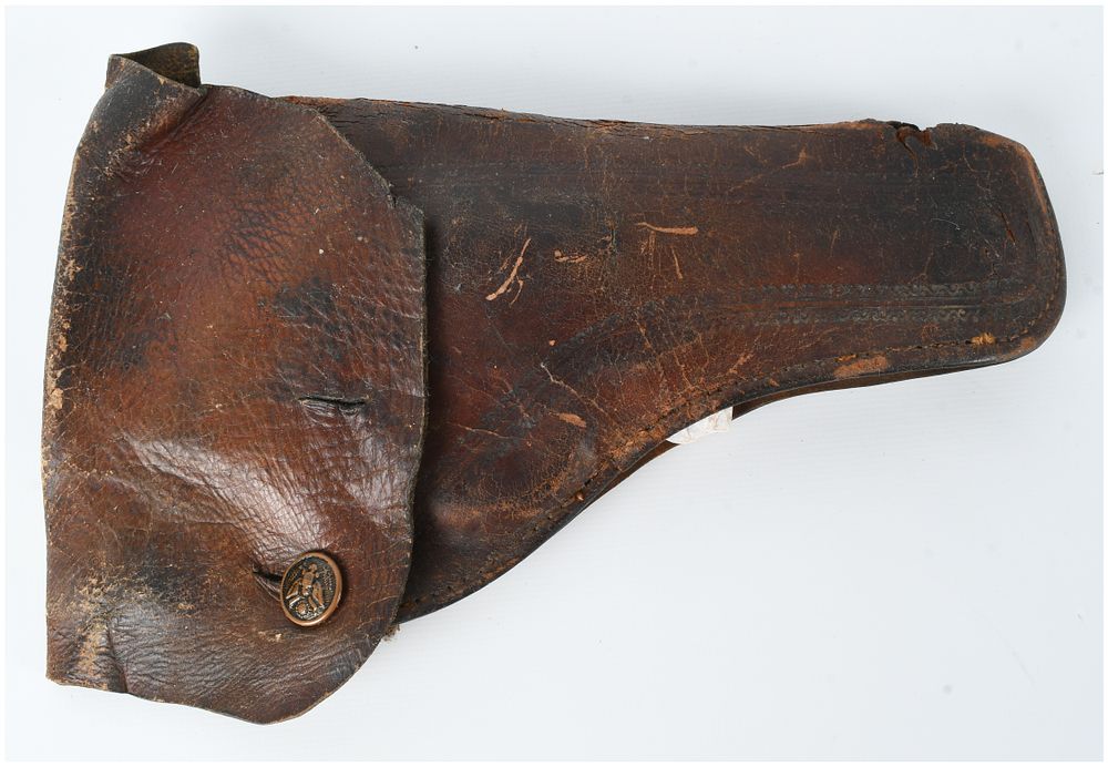 Lot 95: US Army Style Leather Flap Revolver Holster with 1902 Pattern General Service Button