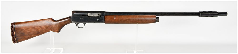 Lot 689: Ord. Marked Savage Model 720 Semi-Automatic Shotgun 12 Gauge