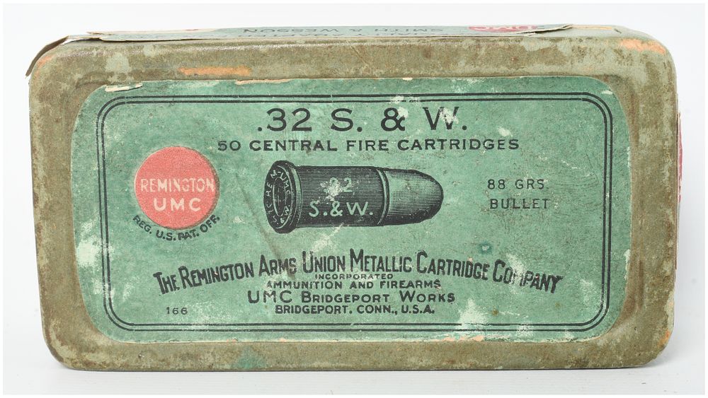 Lot 28: A Lot of 50 Remington Arms Union Metallic Cartridge Company .32 S&W Ammunition