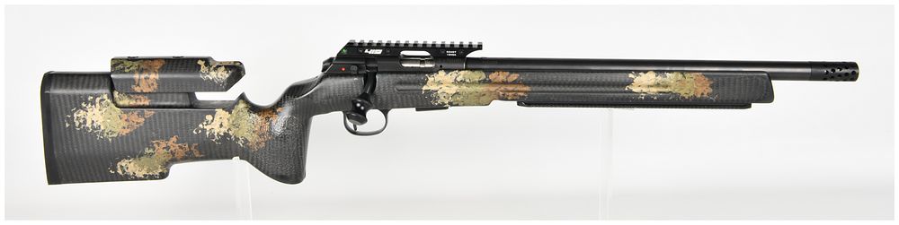 Lot 33: CZ 457 Bolt Action Rifle .22 LR with 20.5 Inch Barrel
