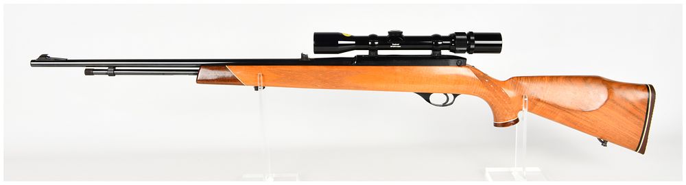 Lot 591: Weatherby Mark XXII Semi-Automatic Rifle .22 L.R.