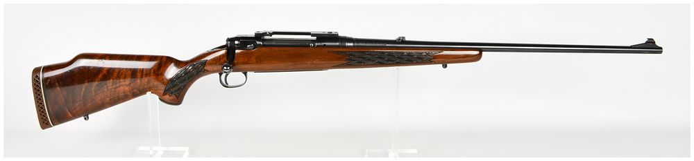 Lot 1362: Savage Model 110D Series H Bolt Action Rifle 7mm Remington Magnum with 24 Inch Barrel