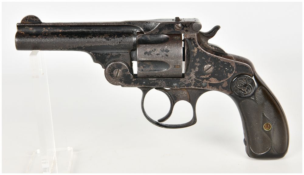 Lot 1599: Smith & Wesson .38 Double Action 4th Model Revolver .38 S&W with 3.25 Inch Barrel Antique