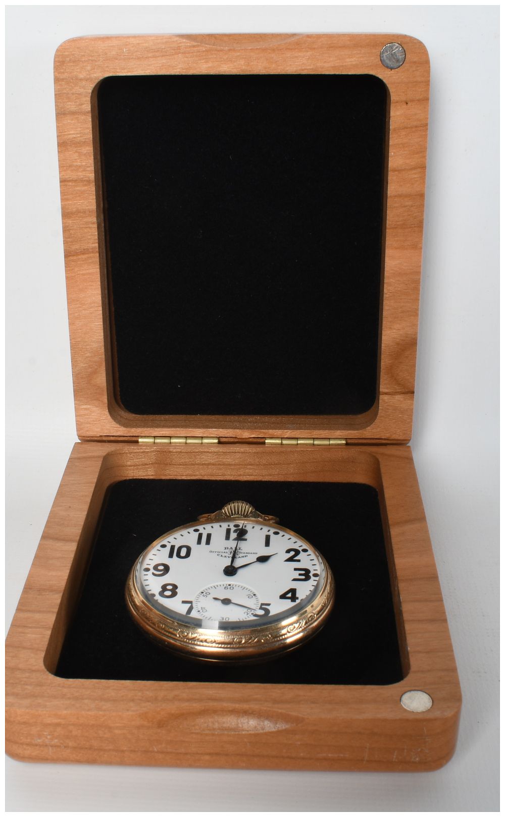 Lot 260: Ball-Hamilton 16-Size Model 999P Ultra Railroad-Grade Pocket Watch with Engraved Box