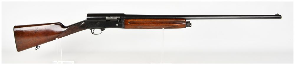 Lot 1014: Browning Auto-5 Semi-Automatic Shotgun 16 Gauge