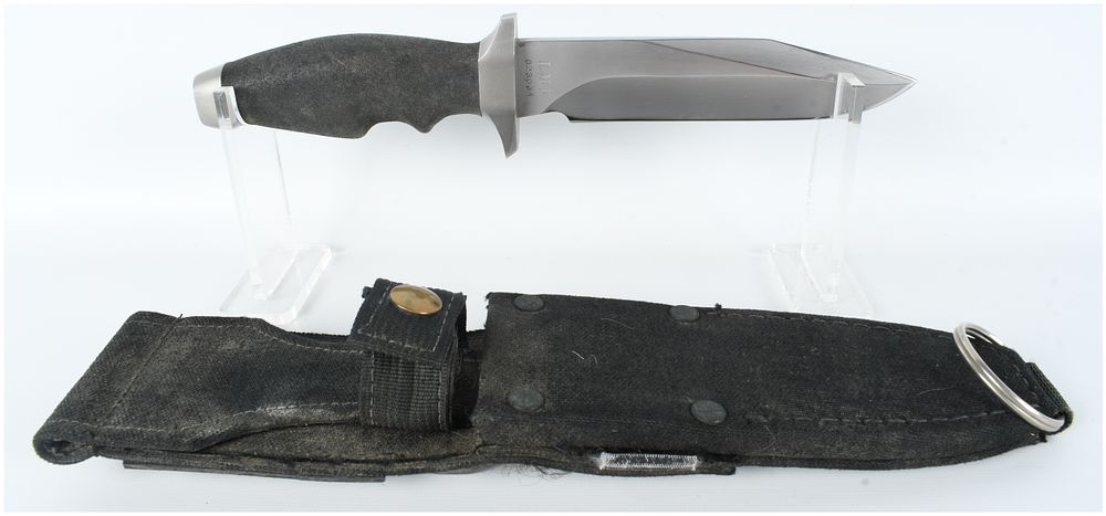 Lot 131: Gerber LMF Fixed Blade Survival Knife with Original Sheath