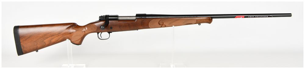 Lot 399: Winchester Model 70 Featherweight Bolt Action Rifle .270 WSM with 24 Inch Barrel