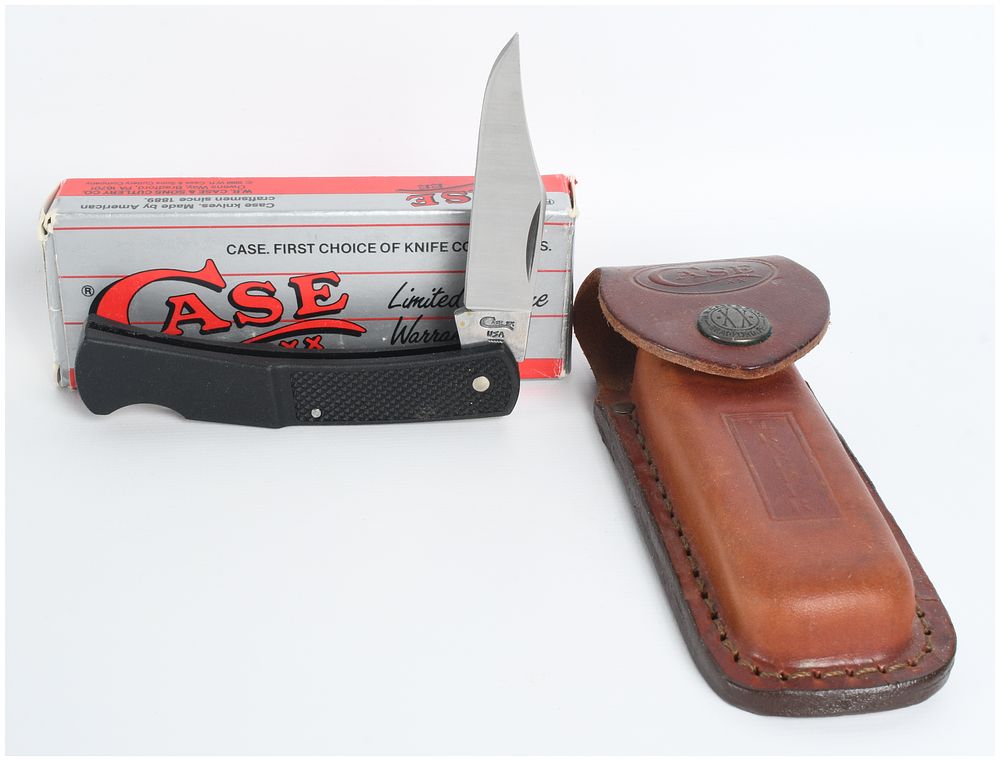 Lot 521: Case XX Caliber LT. 1405L SS Small Lockback Pocket Knife with Sheath and Box