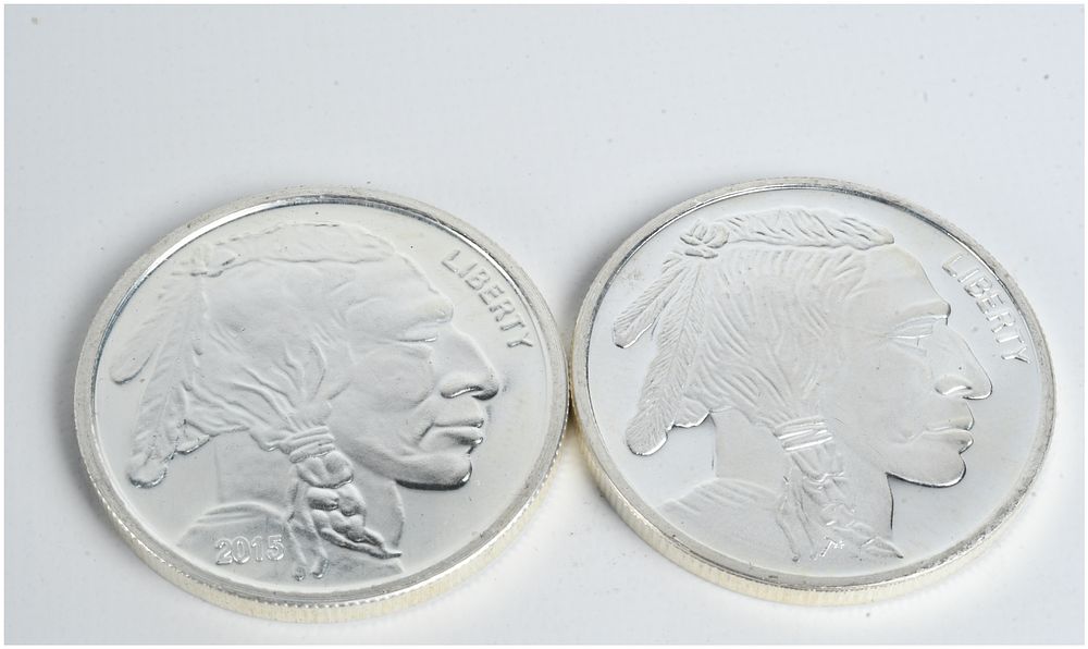 Lot 1187: A Pair of 1 Troy Ounce .999 Fine Silver Buffalo Rounds