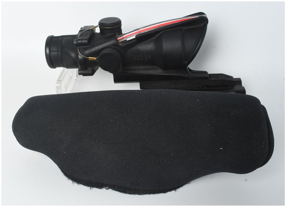 Lot 1271: Trijicon ACOG TA31RCO-M4 4x32 Dual Illuminated Scope