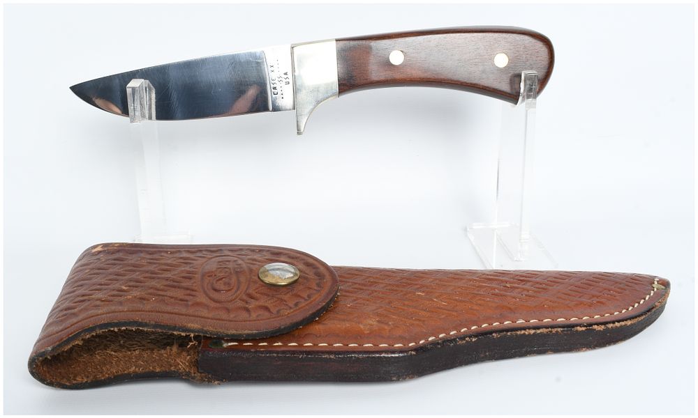 Lot 1430: Case XX 1982 Arapaho Hunter R503 SSP Fixed Blade Knife and Sheath
